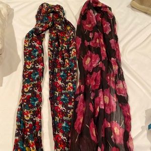 2 long scarves